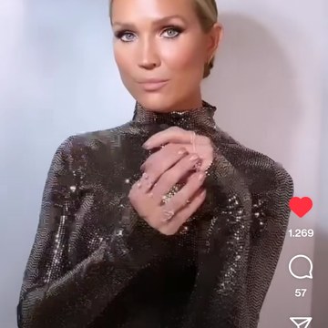 Marie Serneholt - Magazine and Social Media Collection in screenshot_2022 11 15 17 35 16 26_1c337646f29875672b5a61192b9010f9.jpg - hidden celebrity photo